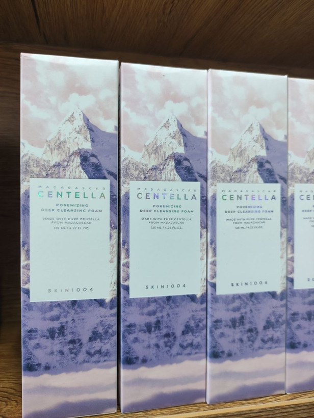 فوم شستشوی عمیق کنترل منافذ سنتلا اسکین 1004 حجم 125ml