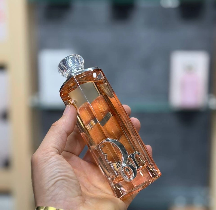عطر ادکلن دیور ادیکت پیچی گلو مستر کوالیتی