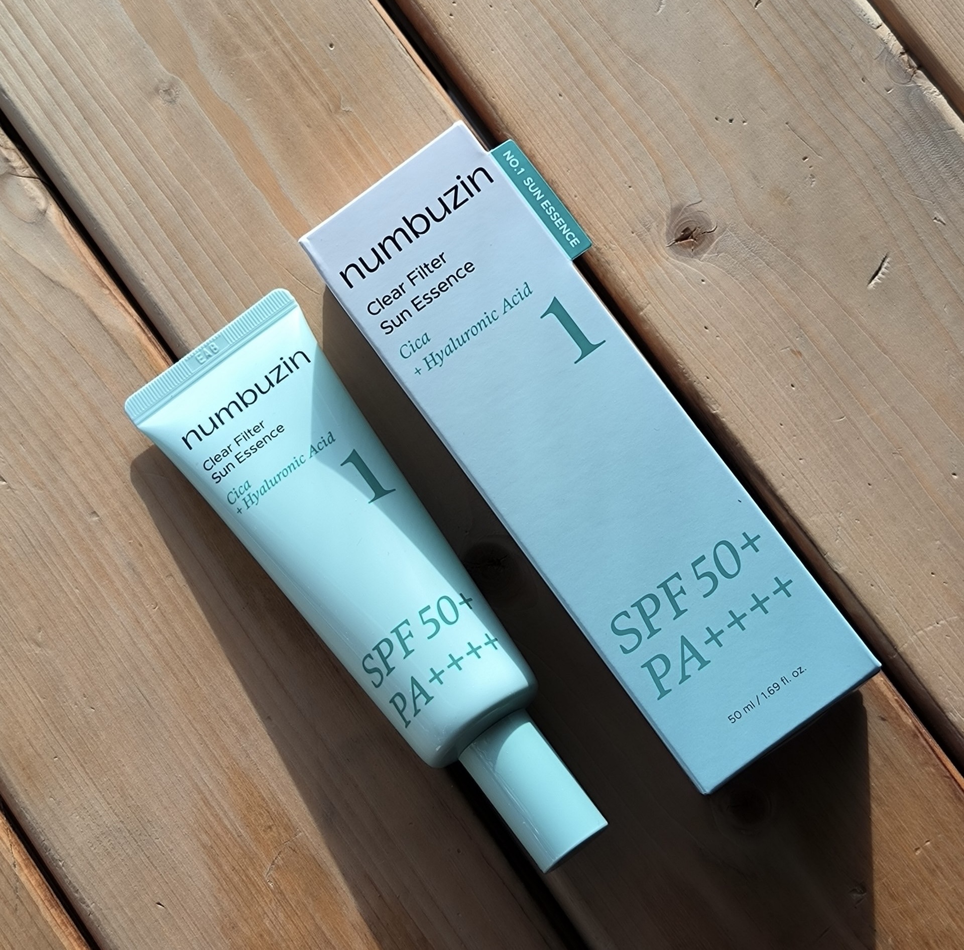 ضدآفتاب اسنسی نامبوزین No.1 مدل Clear Filter | SPF 50+ PA++++ | تسکیندهنده و روشنکننده | ۵۰ میلیلیتر